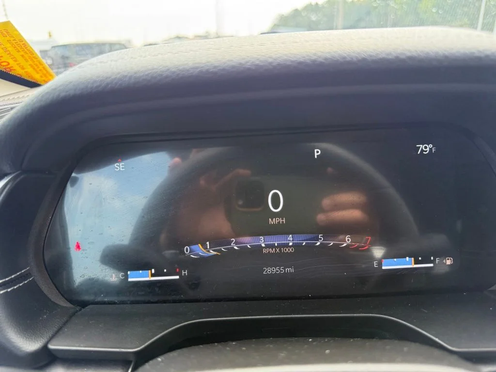 Used 2023 Gray Jeep Limited image 13