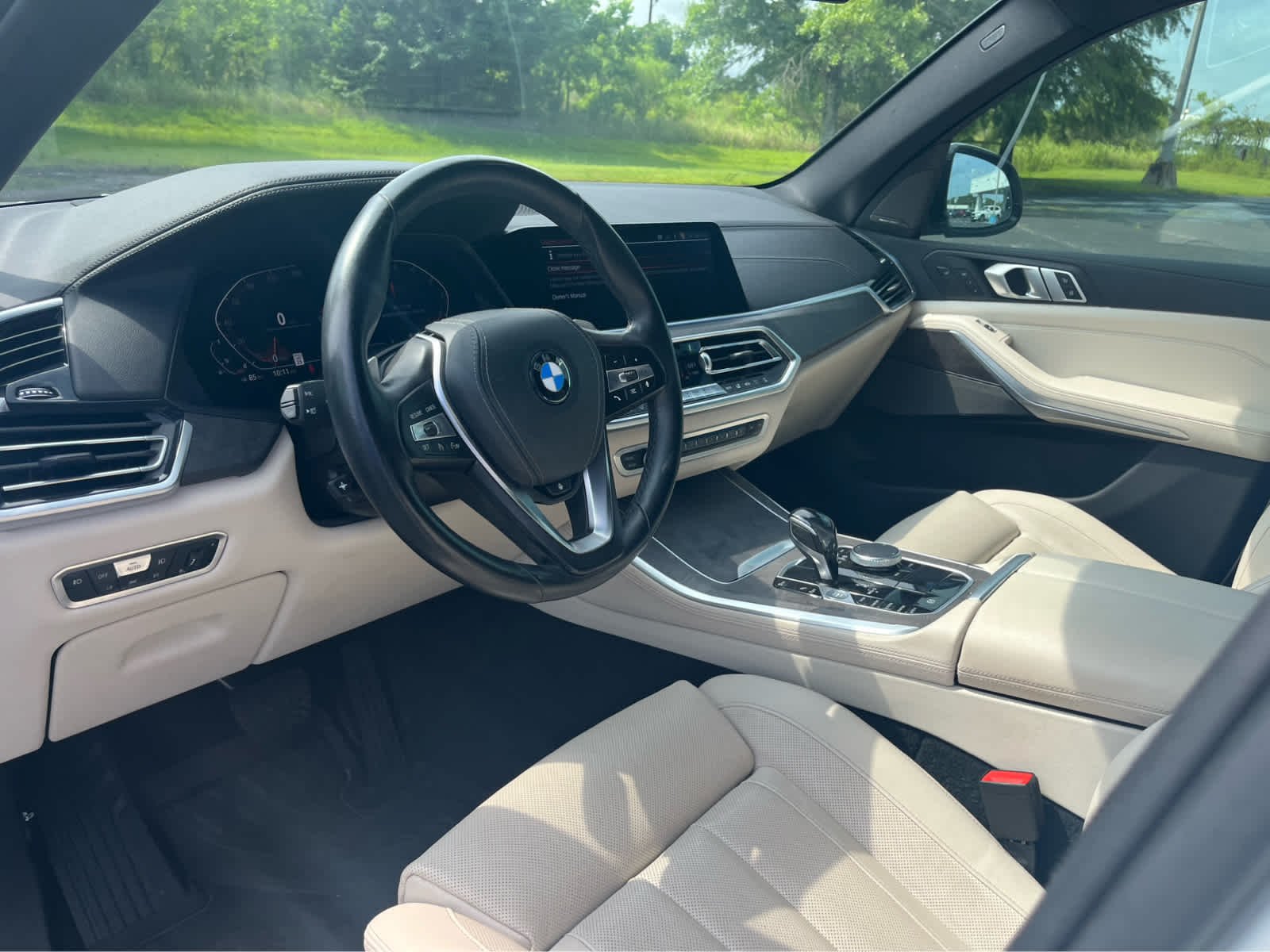 Used 2020 Alpine White BMW sDrive40i image 5