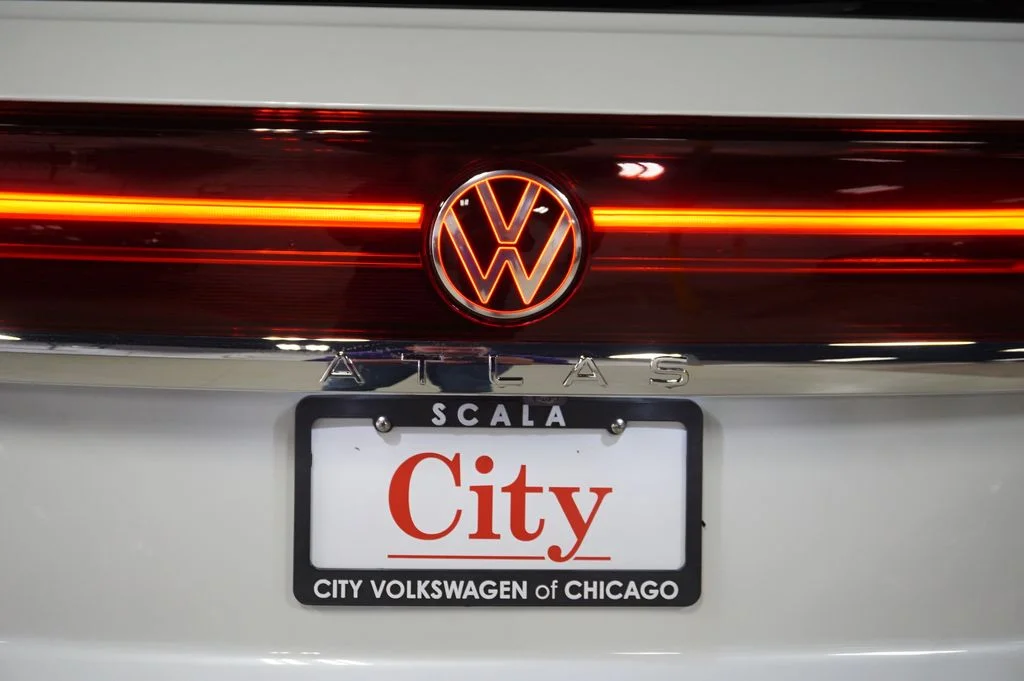 New 2026 White/off-white Volkswagen 2.0T SE w/Technology image 35