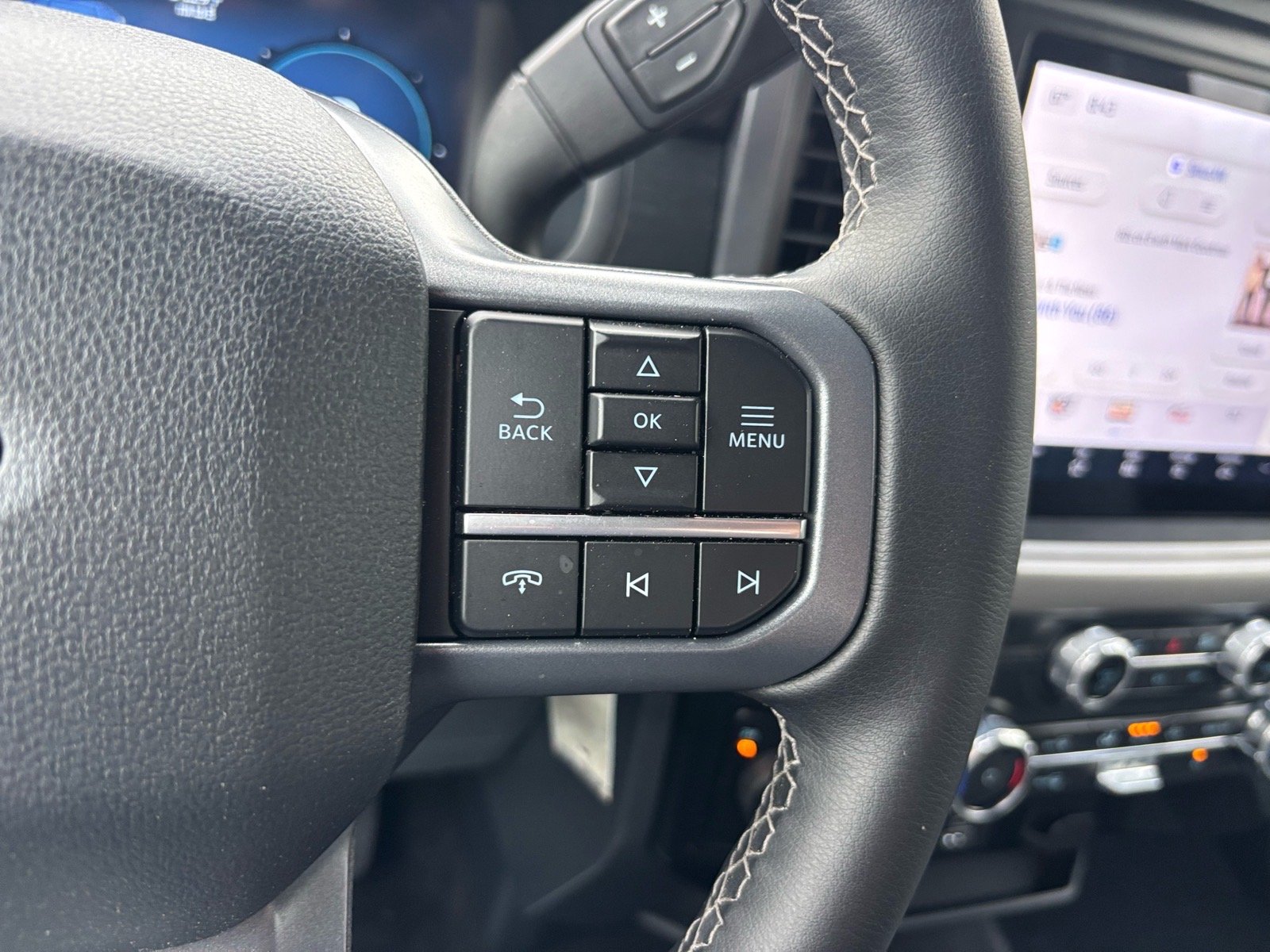 Used 2025 Gray Ford XLT image 17