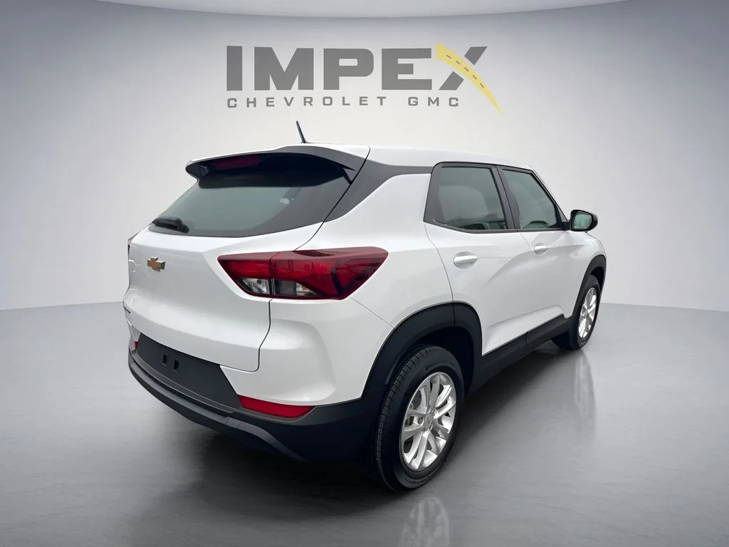 New 2026 White Chevrolet LS image 5