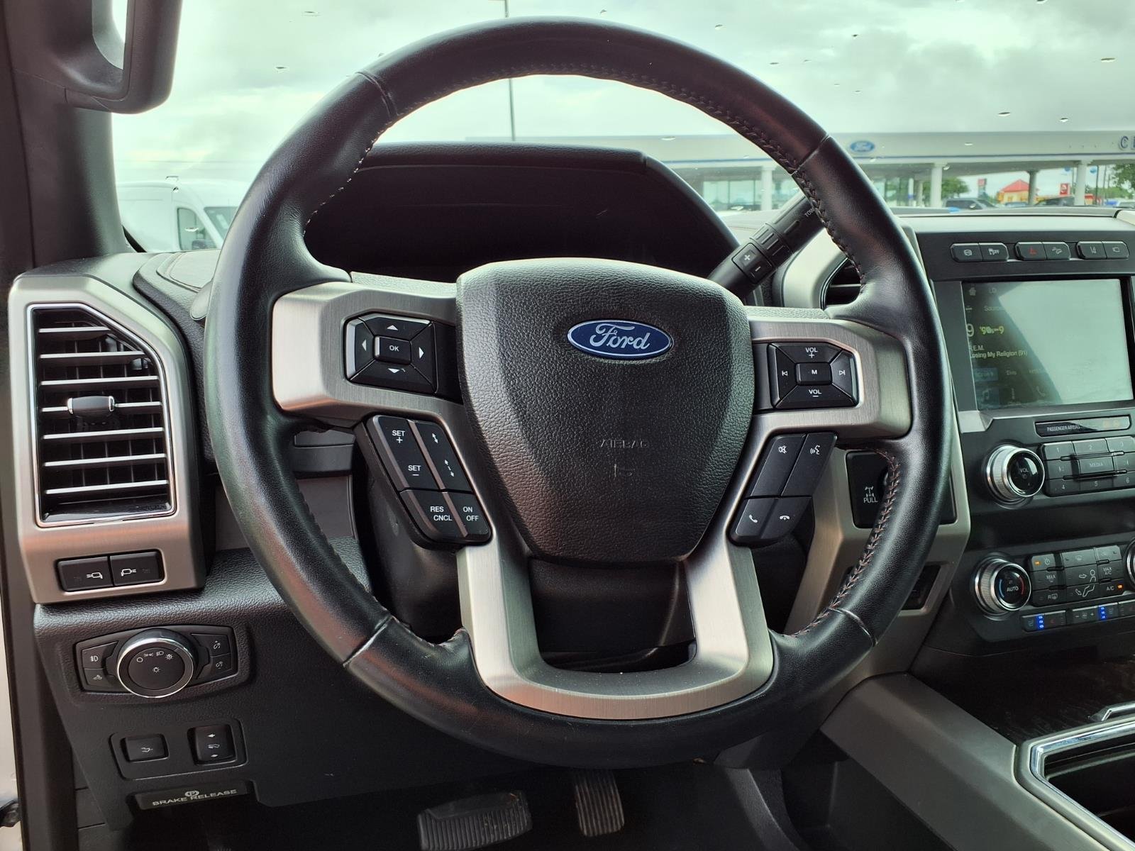 Used 2019  FORD  image 20