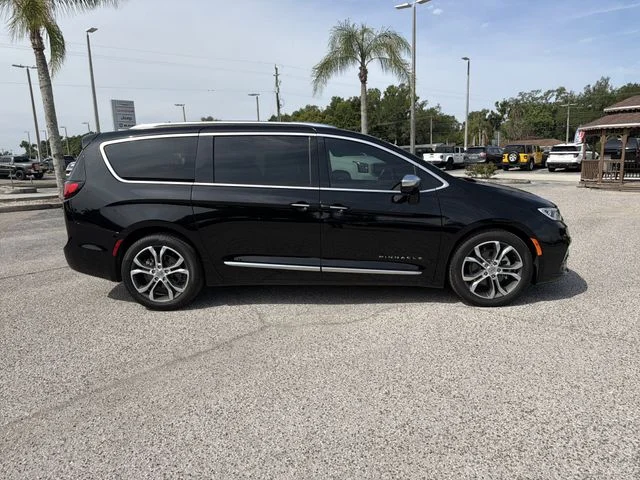 Used 2024 Black Chrysler Pinnacle image 3