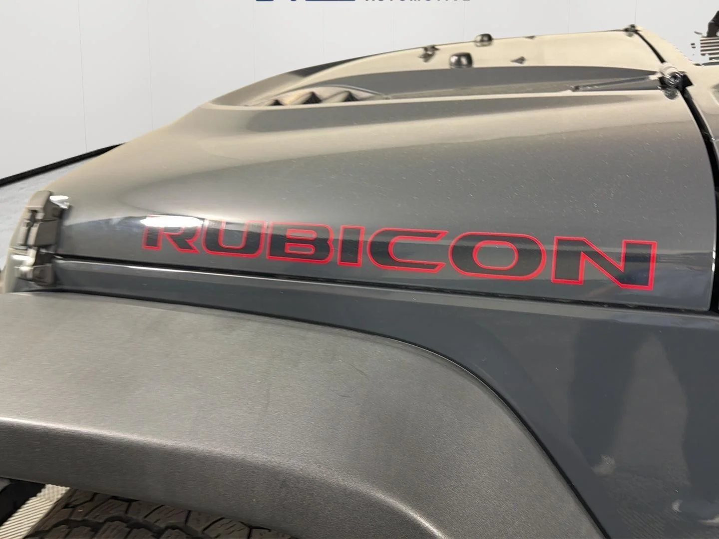 Used 2017 Rhino Clearcoat Jeep Rubicon Hard Rock image 12