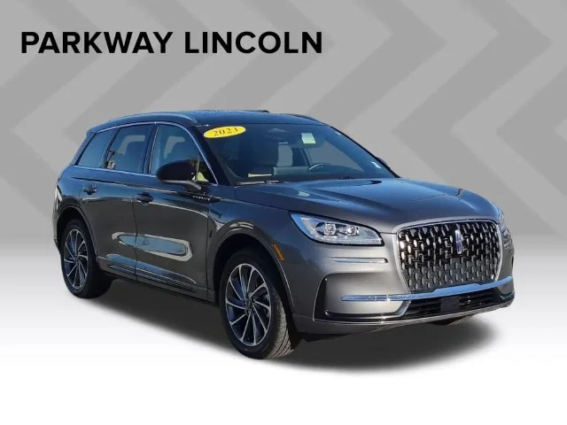 Used 2023 Gray Lincoln Grand Touring image 7