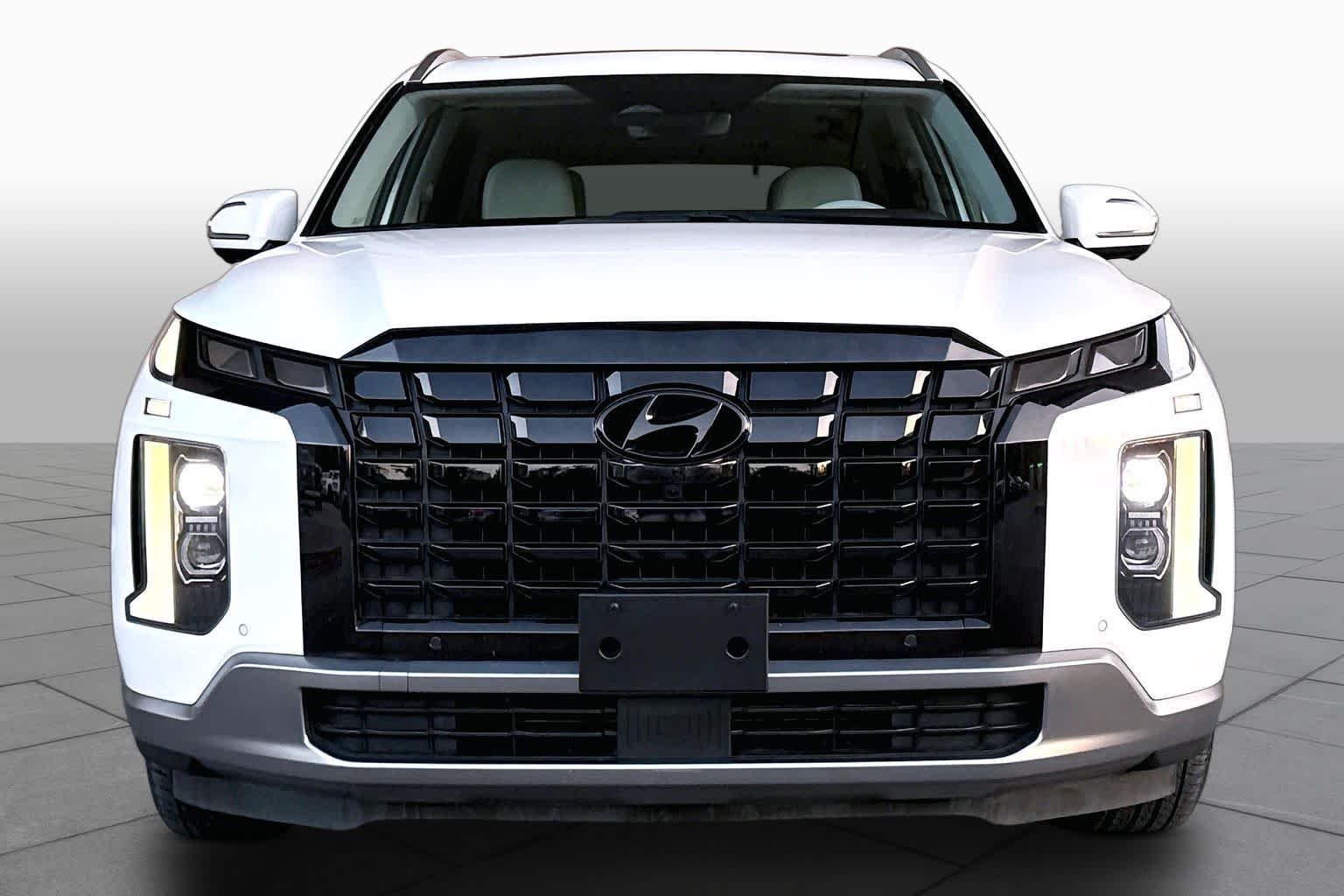 Used 2024 Hyper White Hyundai Limited image 4