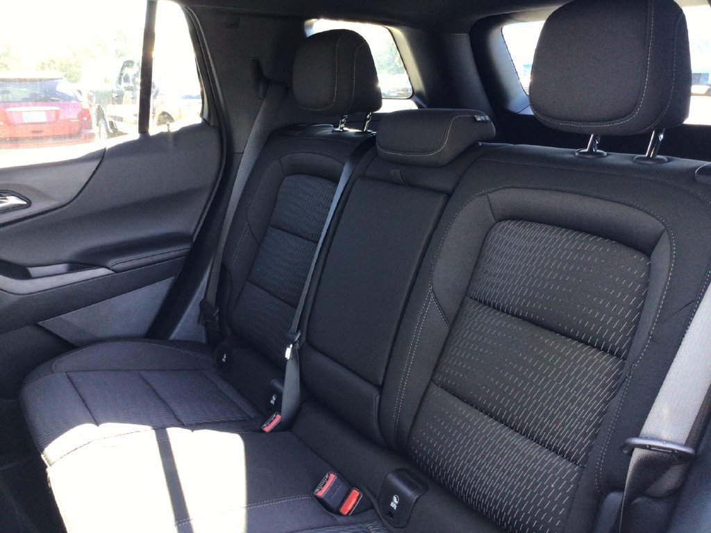 2027 Chevrolet Equinox LT - Photo 34
