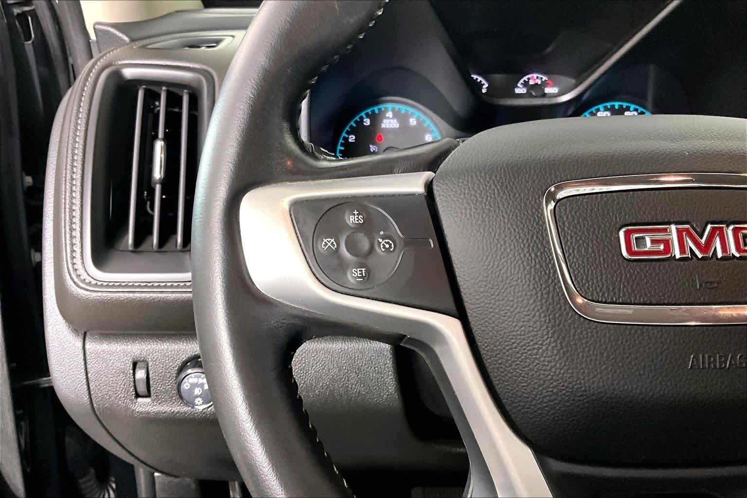 Used 2022 Onyx Black GMC 2WD Elevation image 23