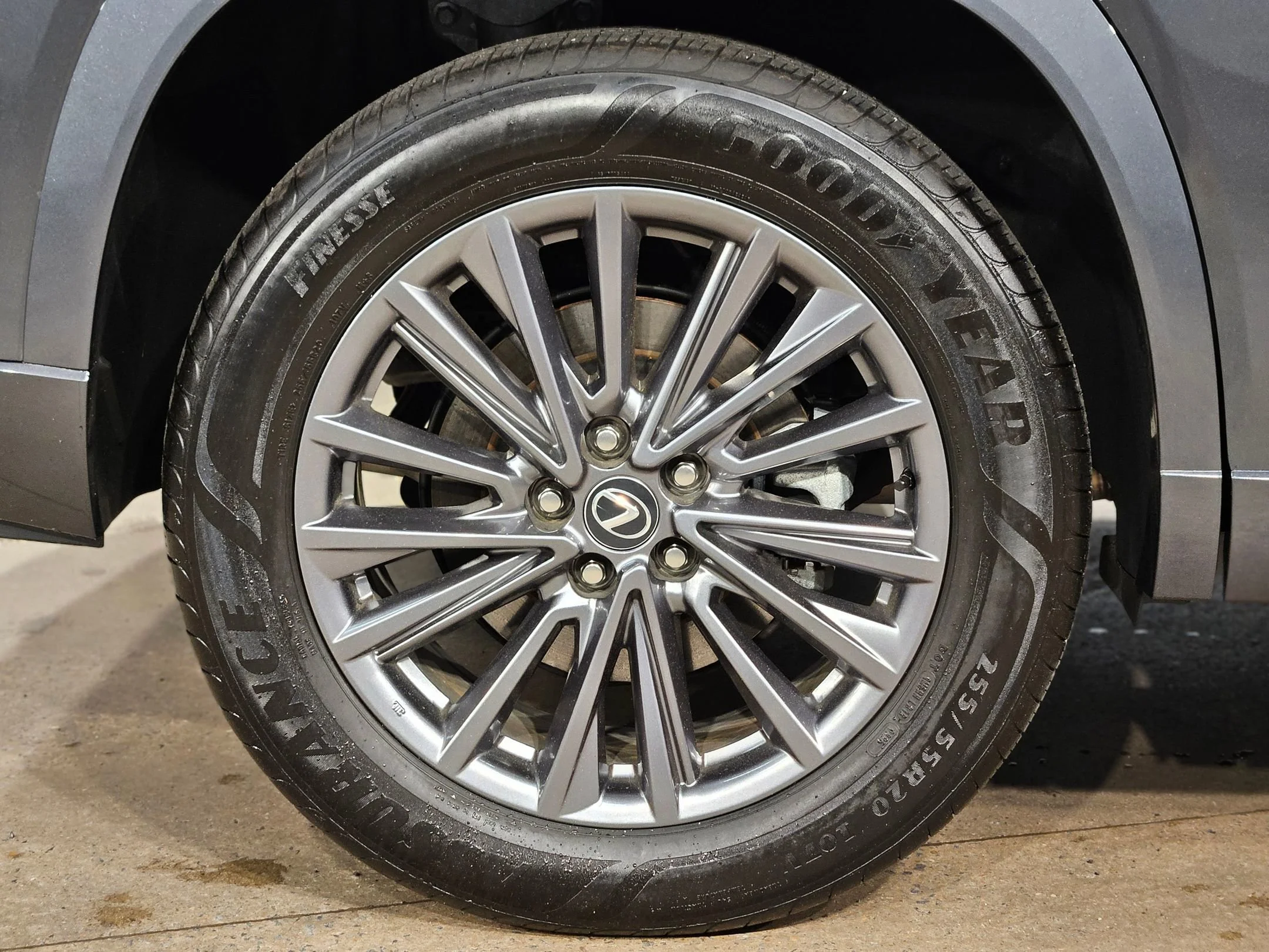 2025 Lexus TX Base - Photo 17