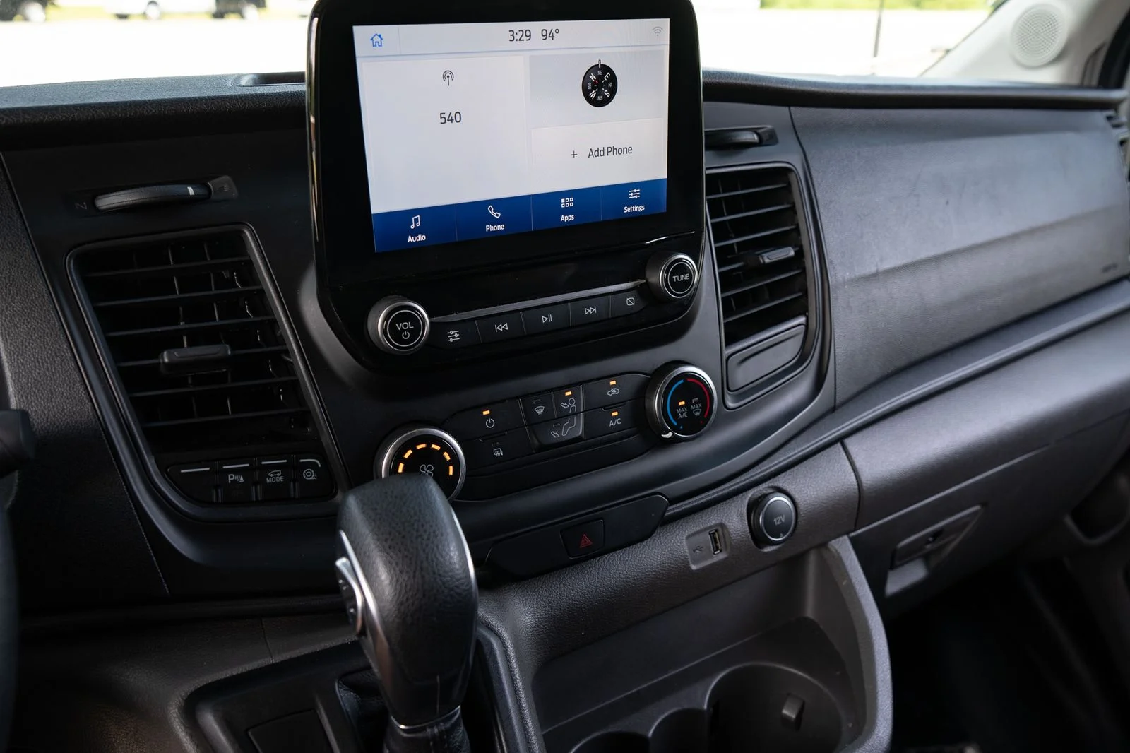 Used 2020 White Ford XL image 27