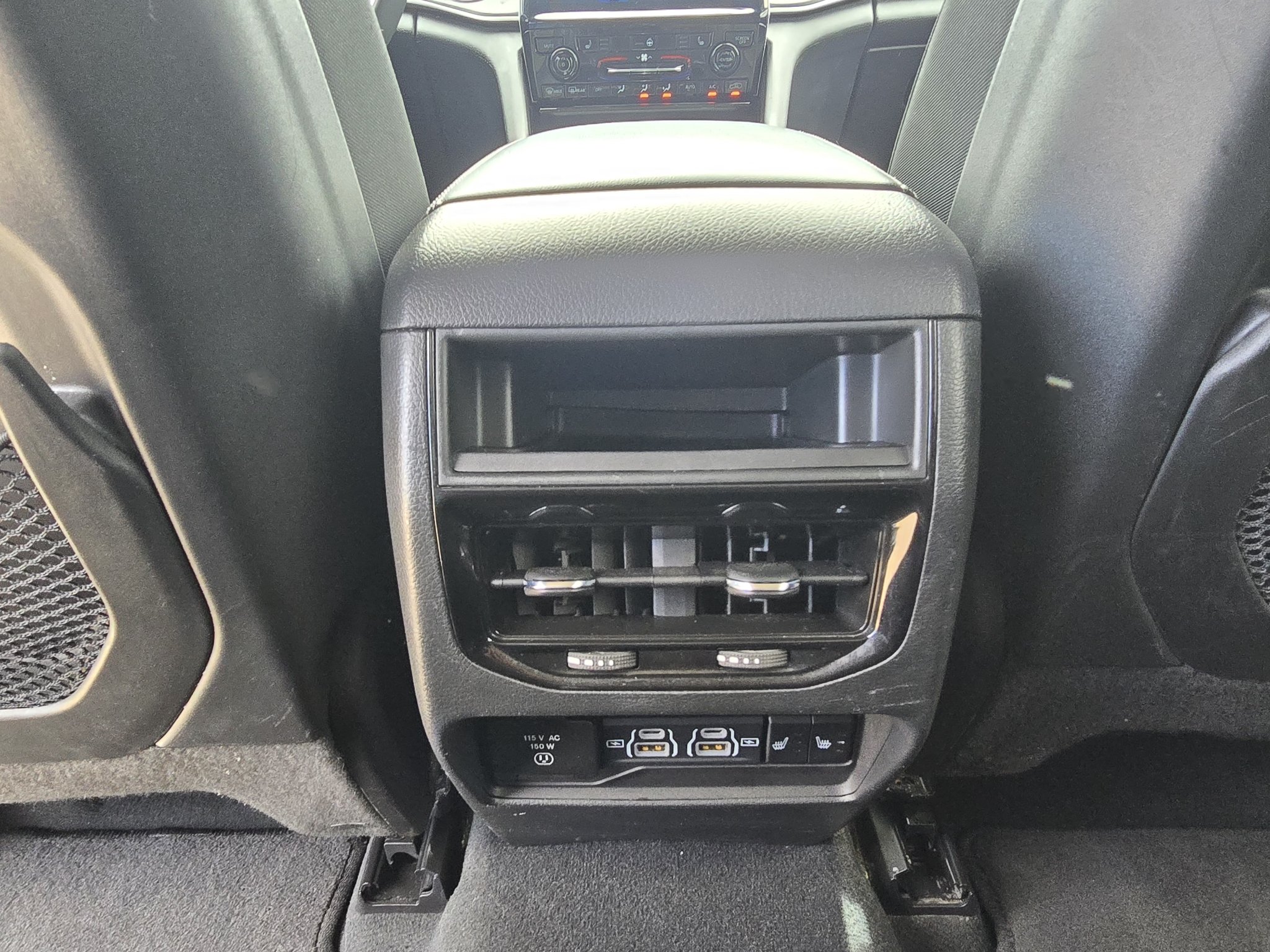 Used 2023 Silver Zynith Jeep 4xe image 29
