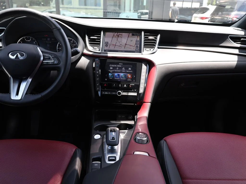 Certified Used 2025 Gray INFINITI SPORT image 27