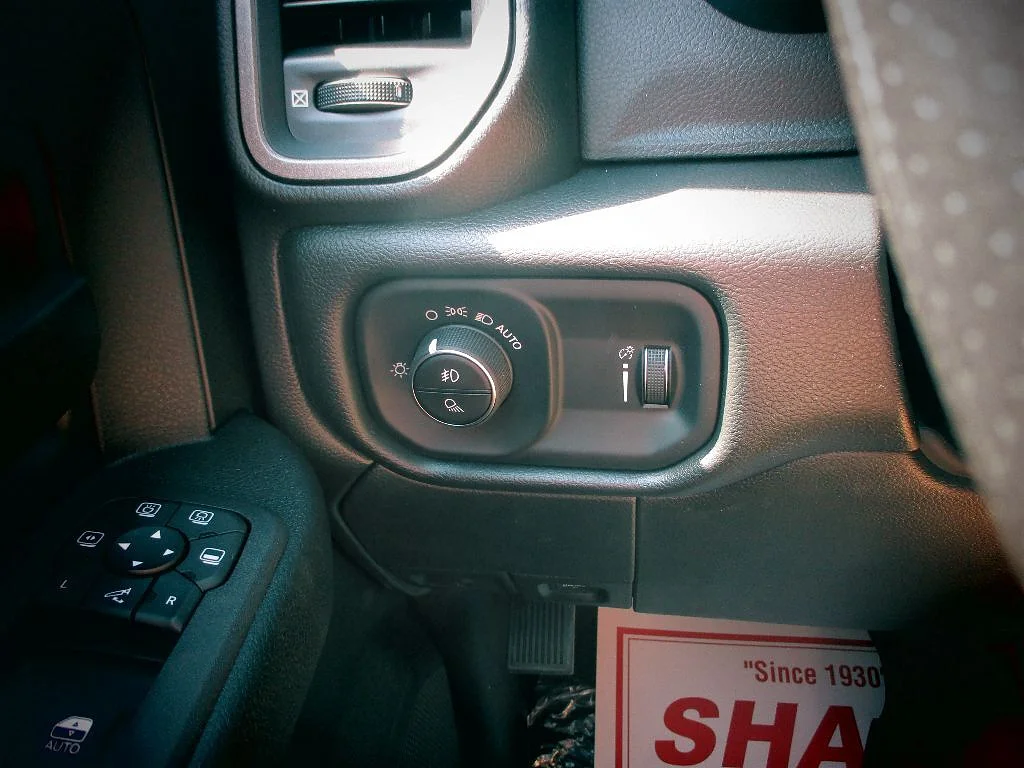 2026 RAM 2500 Tradesman/Black Express - Photo 14