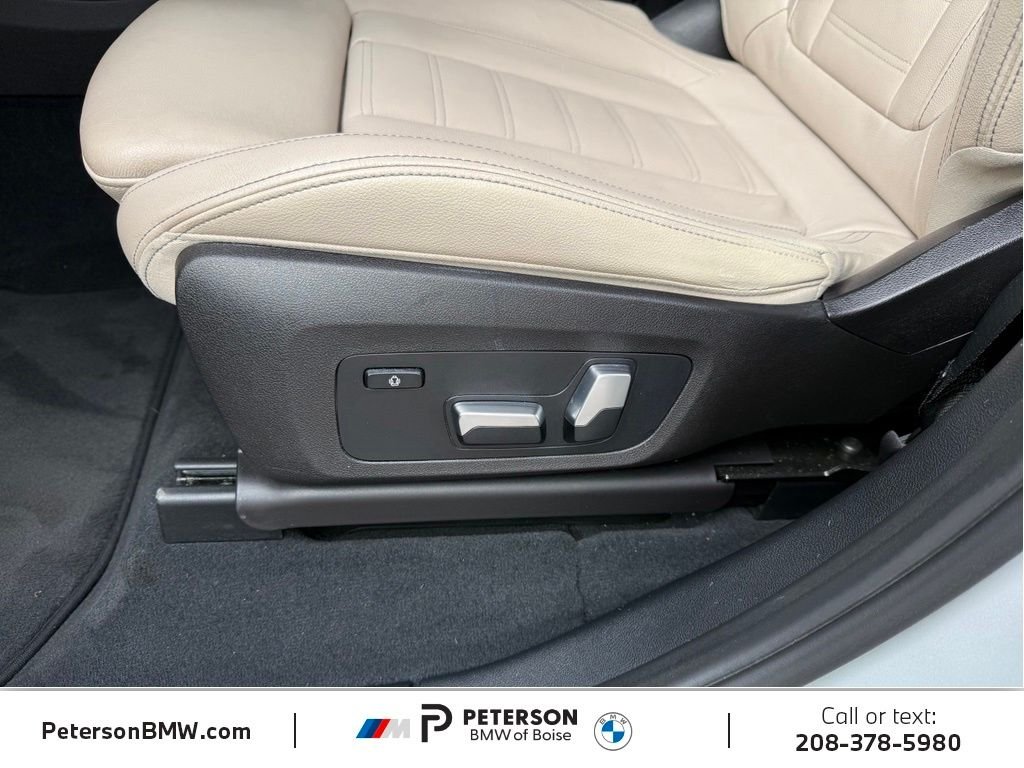 Used 2019 Silver BMW xDrive30i image 22