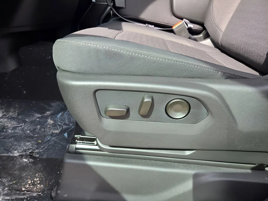 2026 GMC Sierra 1500 SLE - Photo 18