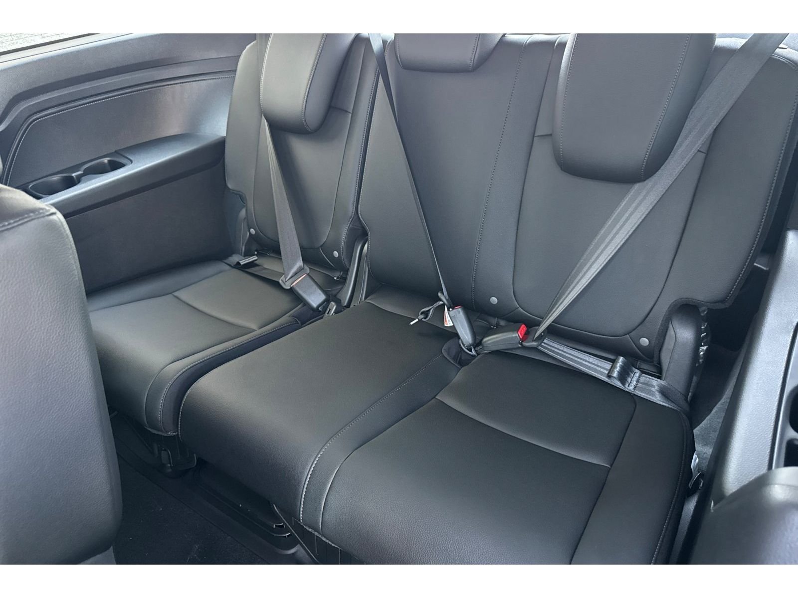 Used 2026 Modern Steel Metallic Honda EX-L image 17