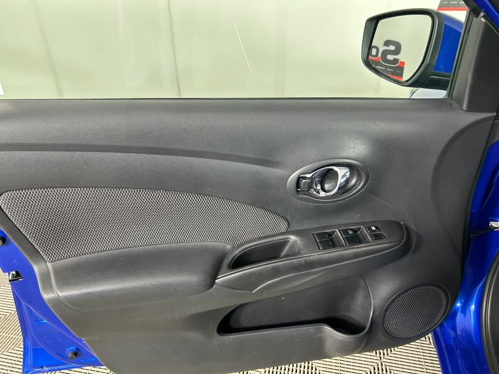 Used 2016 Blue Nissan 1.6 SV image 11