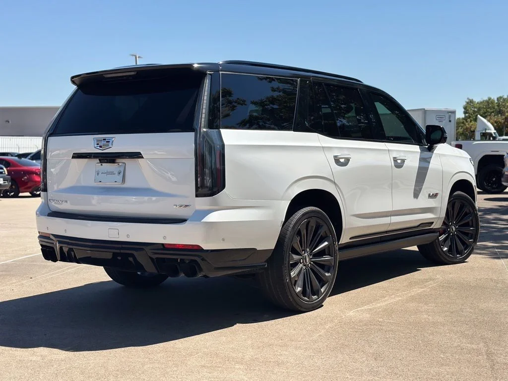 Used 2025 White Cadillac V-Series image 5