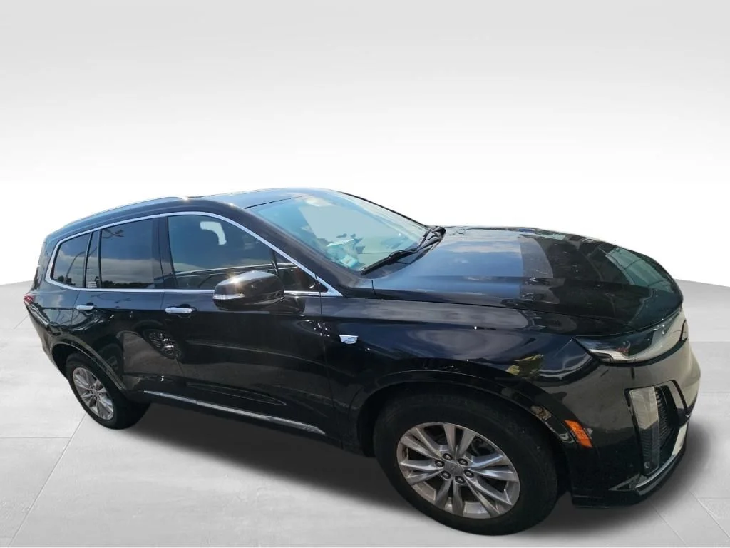 Used 2024 Black Cadillac Luxury image 5