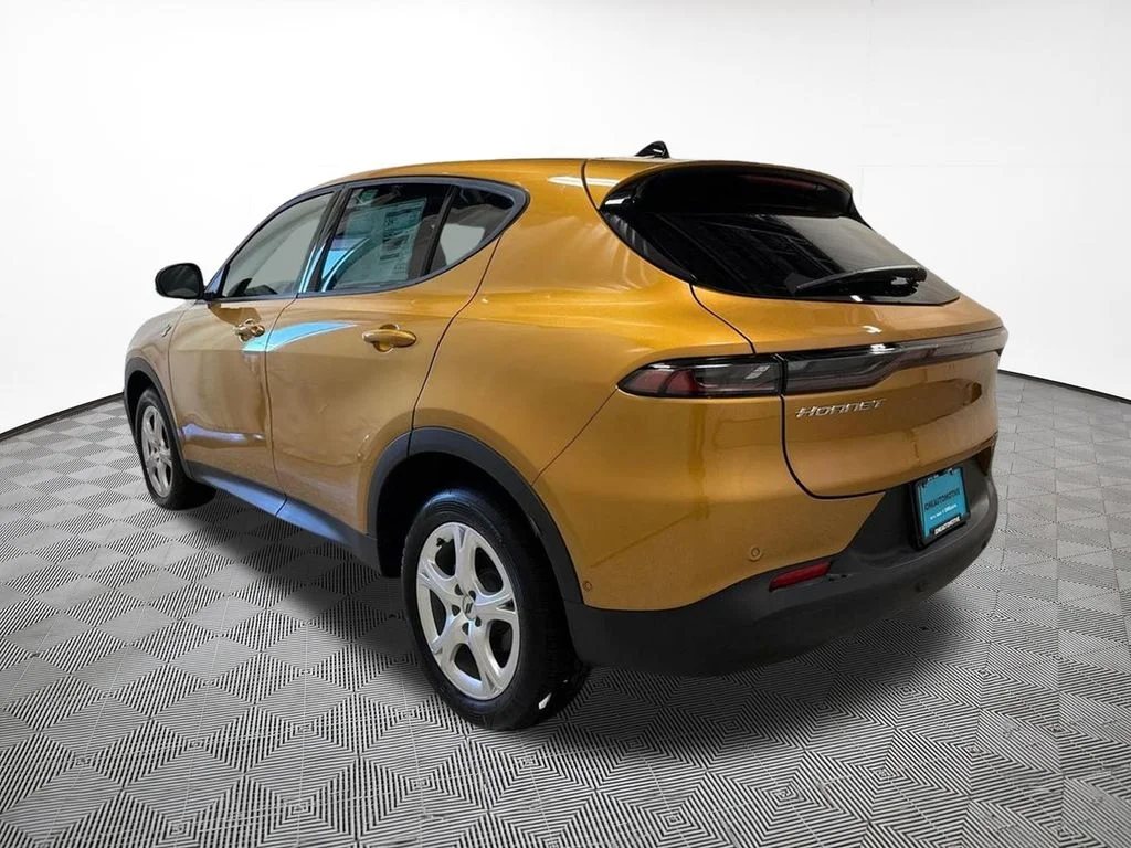 2025 Dodge Hornet GT - Photo 12