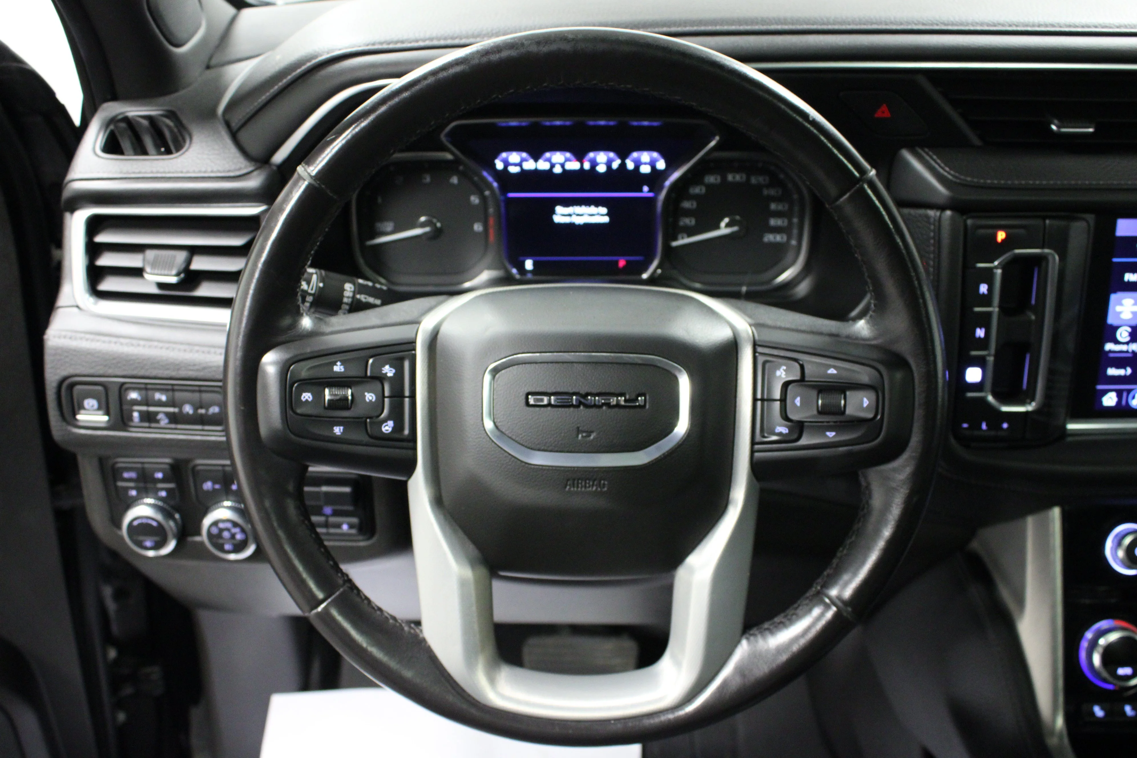 Used 2021 Onyx Black GMC Denali image 18