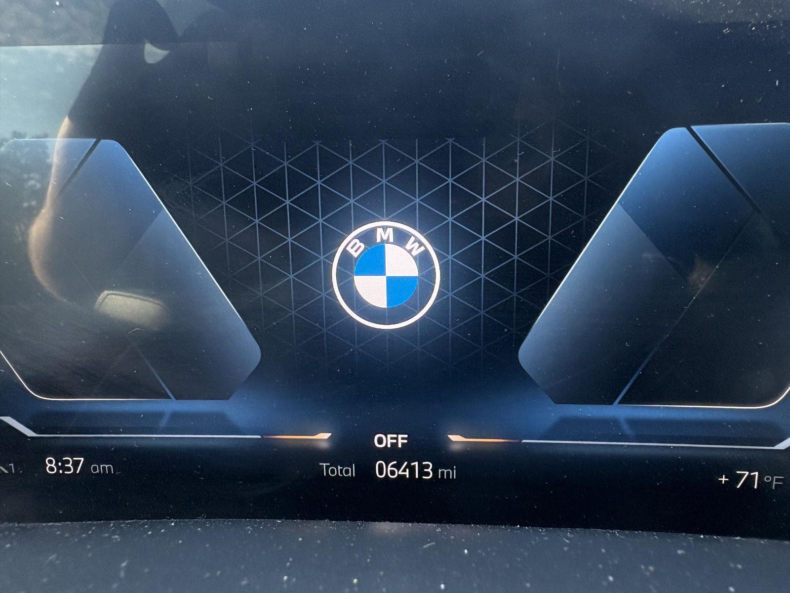 New 2026 Manhattan Green Metallic BMW xDrive40i image 10