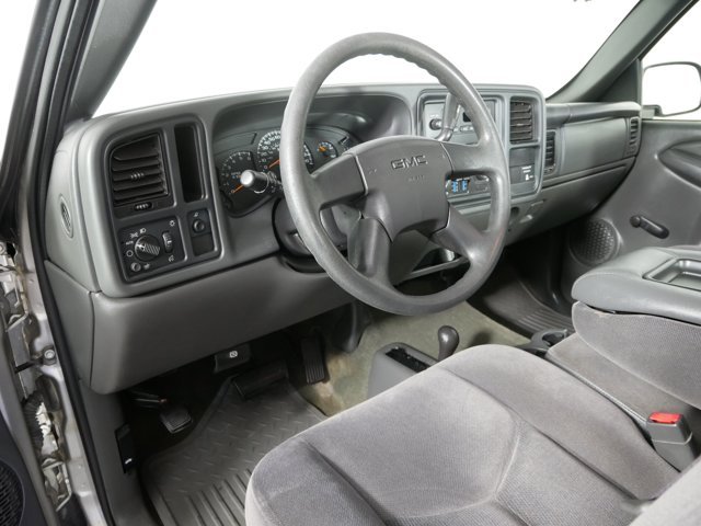 Used 2003 Pewter Metallic GMC  image 10