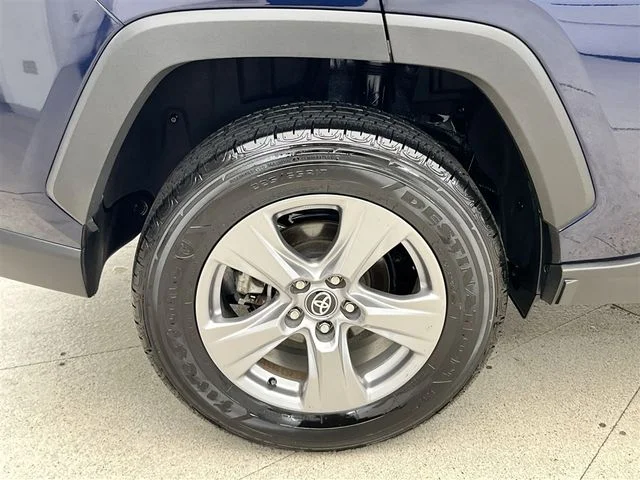 2024 Toyota RAV4 XLE - Photo 41