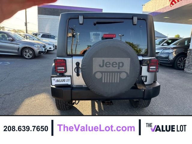 Used 2014 Gray Jeep Unlimited Sport image 5
