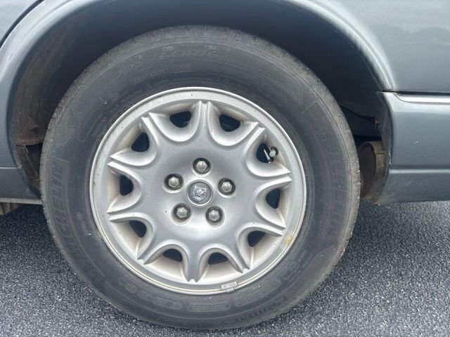 Used 2003  Jaguar Base image 10