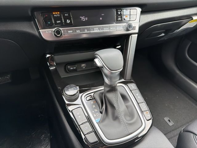 New 2026 Fusion Black Kia SX image 15