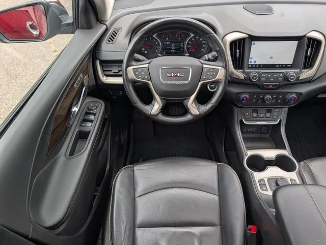 Used 2018 Quartz GMC Denali image 12