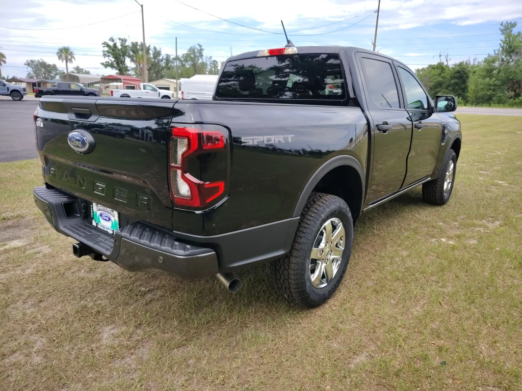 New 2026 Shadow Black Ford XLT image 6