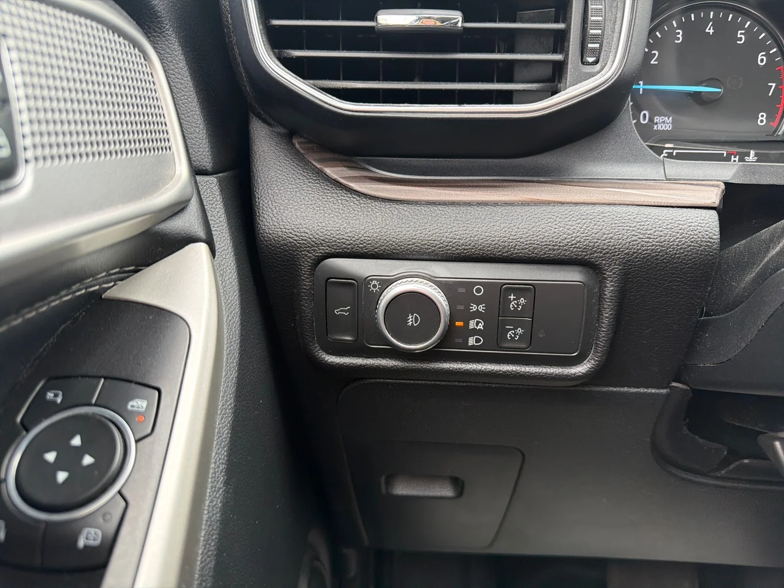 Used 2022 Agate Black Metallic Ford Limited image 21