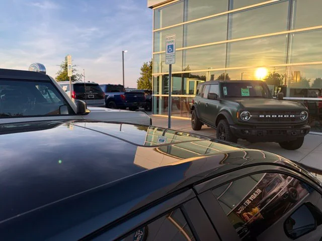 Used 2022 Black Cadillac Luxury image 5