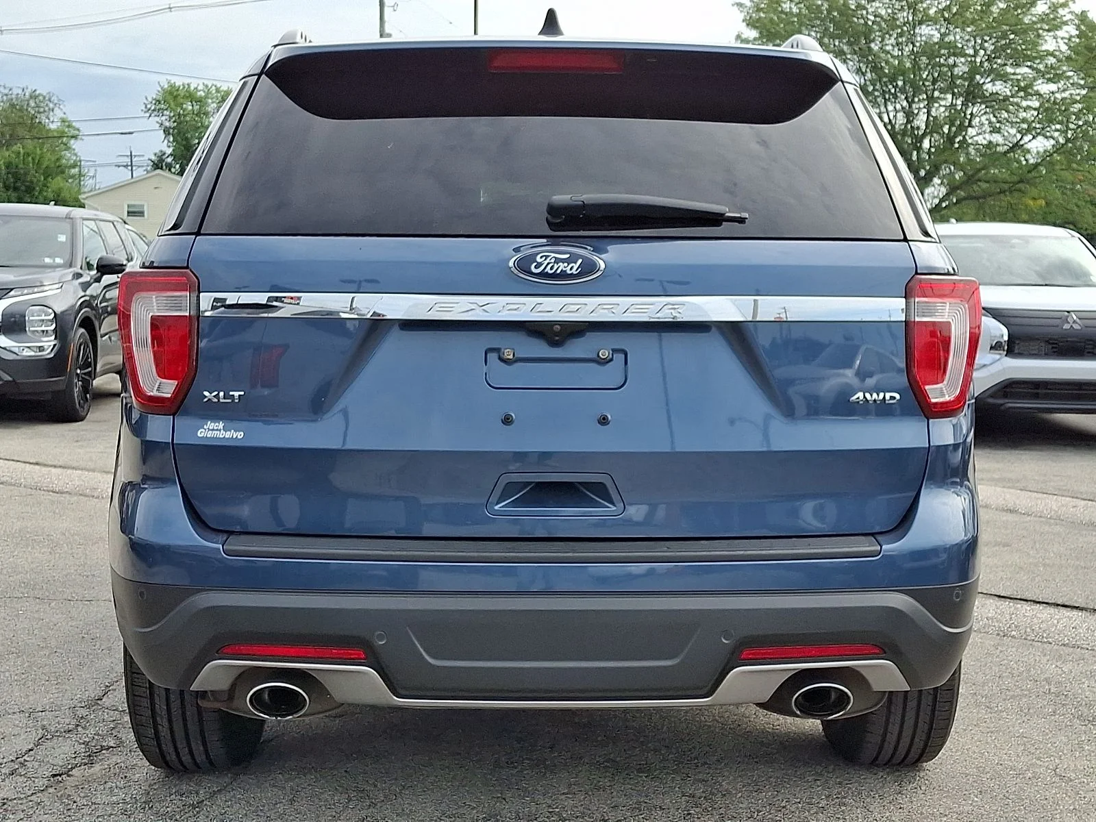 Used 2018 Blue Ford XLT image 5