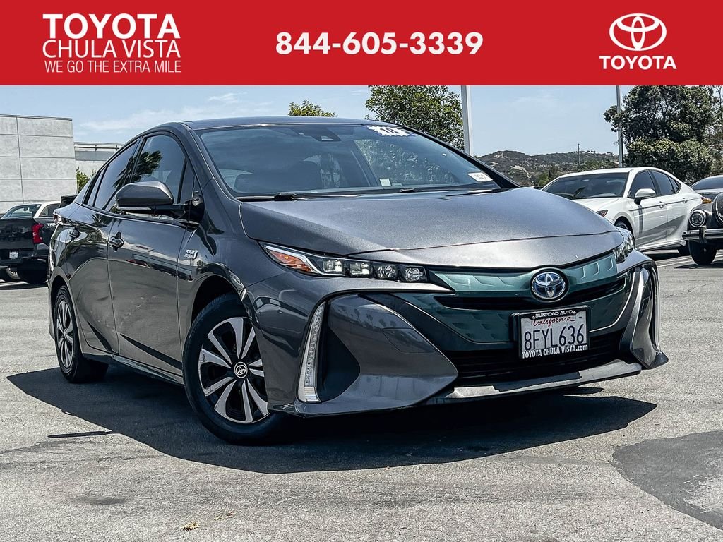 2018 Toyota Prius Prime Premium FWD photo