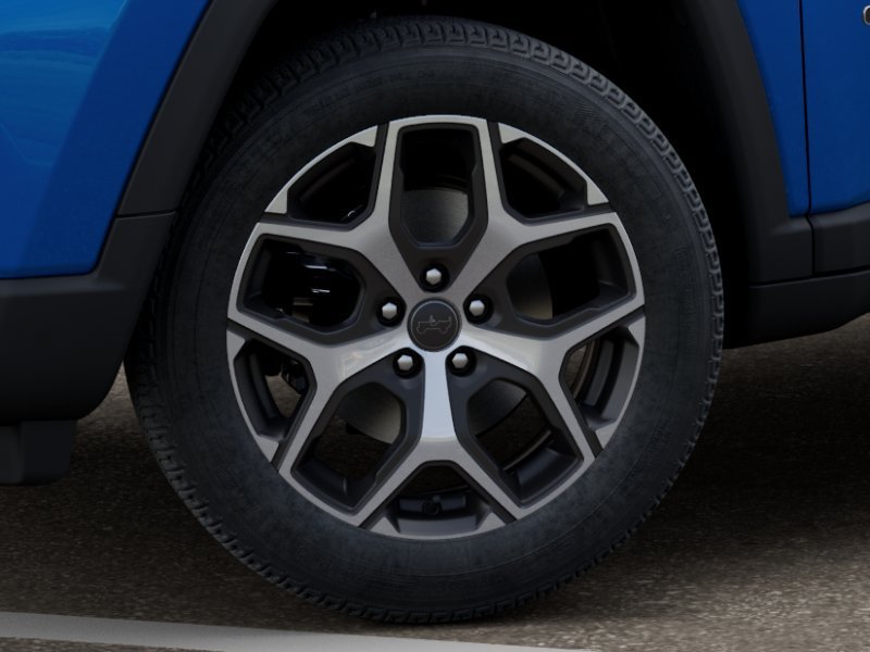 New 2026 Hydro Blue Pearl-Coat Exterior Paint Jeep Limited image 8