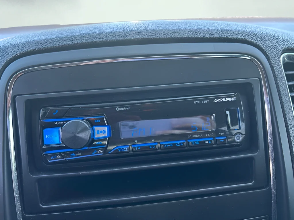 Used 2013 Gray Dodge SXT image 13
