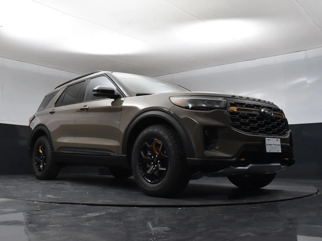 New 2026 Gray Ford Tremor image 29