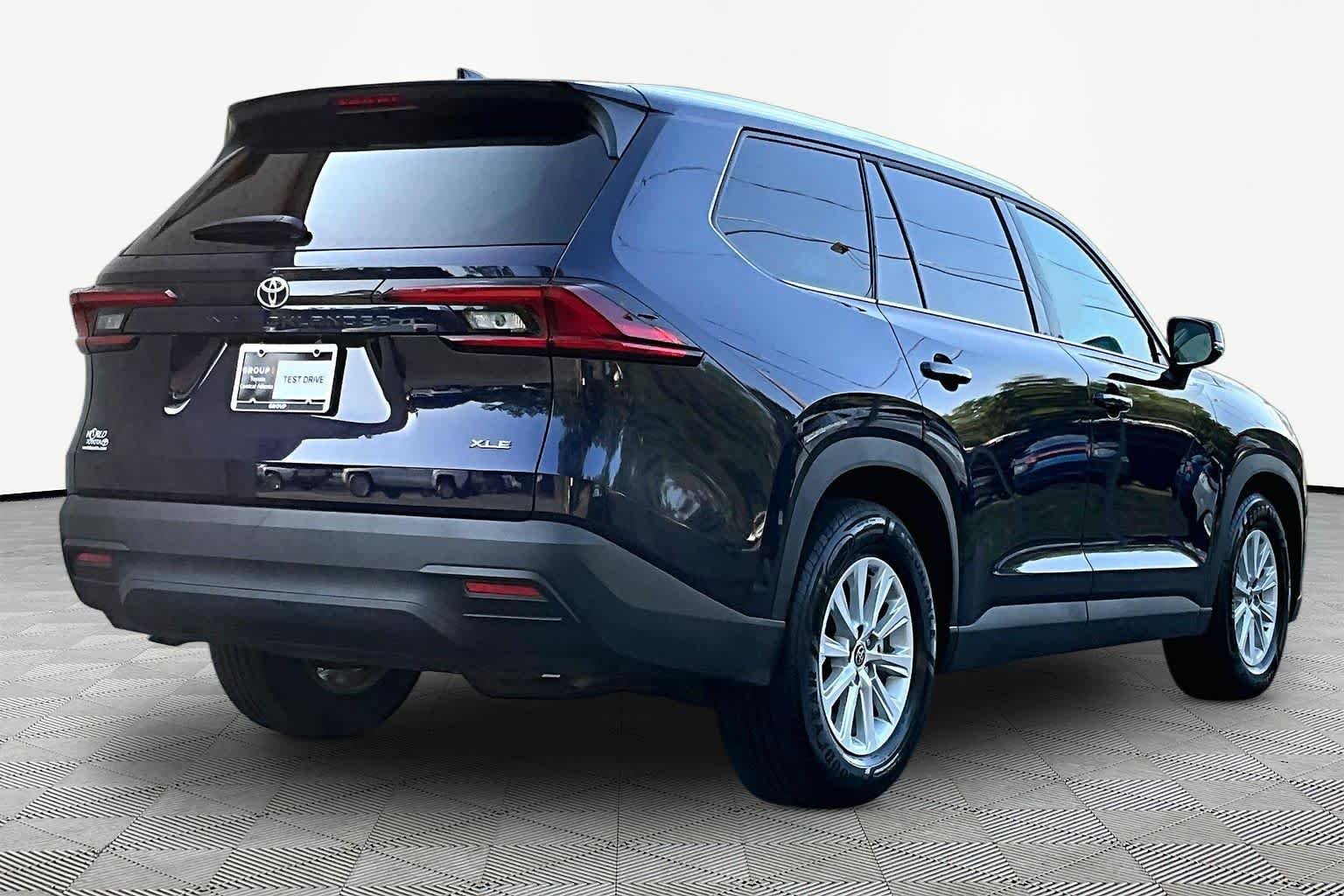 Used 2025 Blueprint Toyota XLE image 13