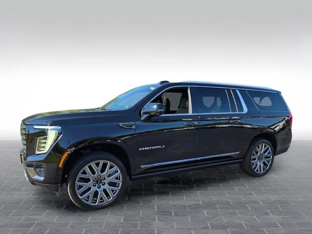 Used 2025 Black GMC Denali Ultimate image 3