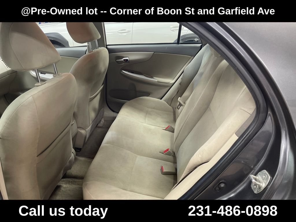 Used 2010 Gray Toyota LE image 25
