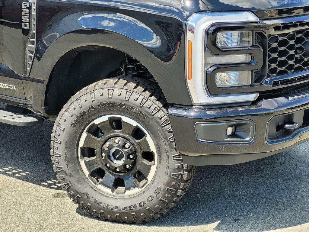 New 2026 Black Ford Lariat image 5