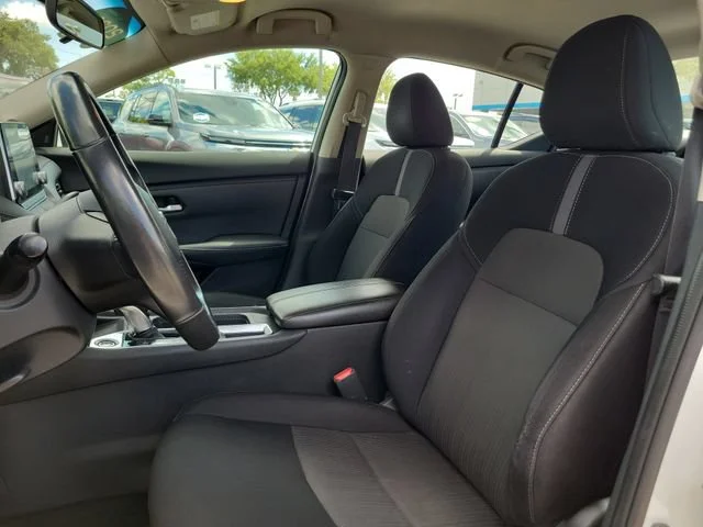 2022 Nissan Sentra SV - Photo 18