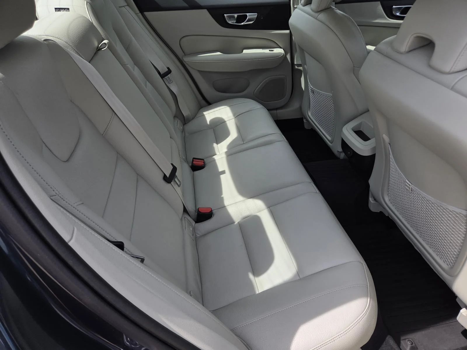 Used 2024 Denim Blue Metallic Volvo Plus Dark Theme image 35