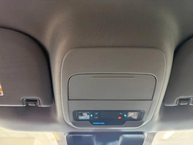 New 2026 Carbonized Gray Metallic Ford XLT image 34