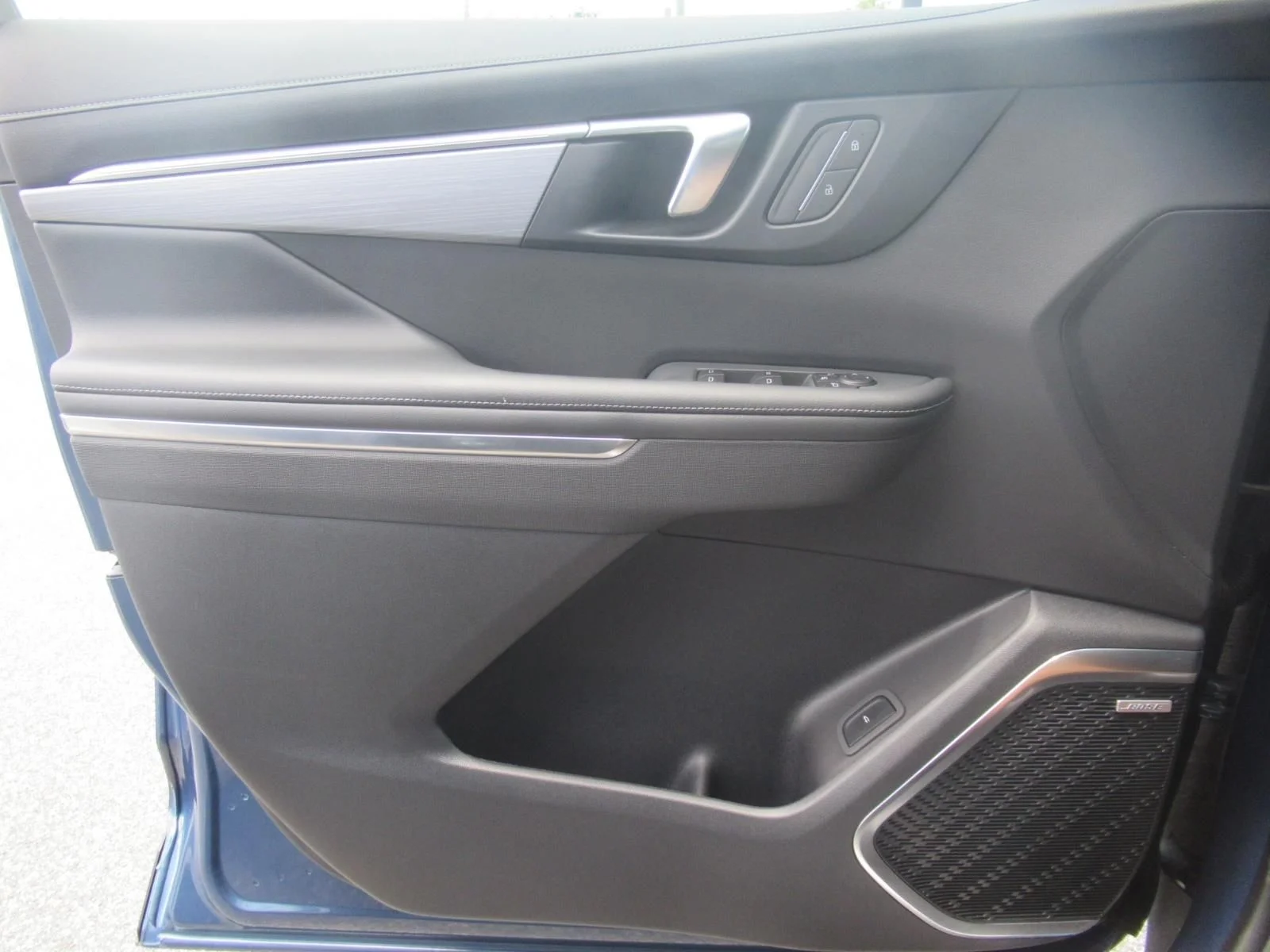 Used 2025 Blue Buick Preferred image 19