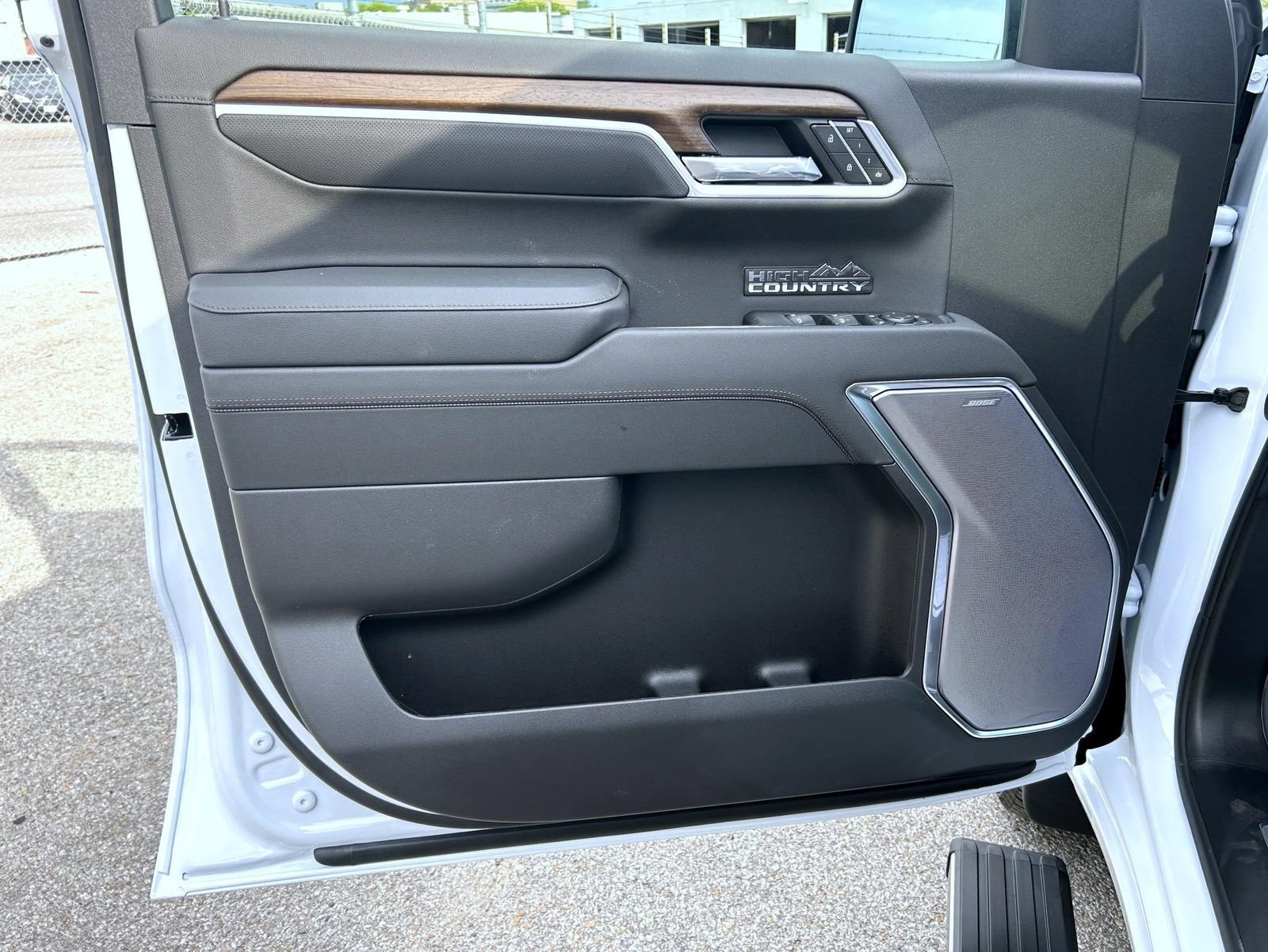 2026 Chevrolet Silverado 1500 High Country - Photo 11