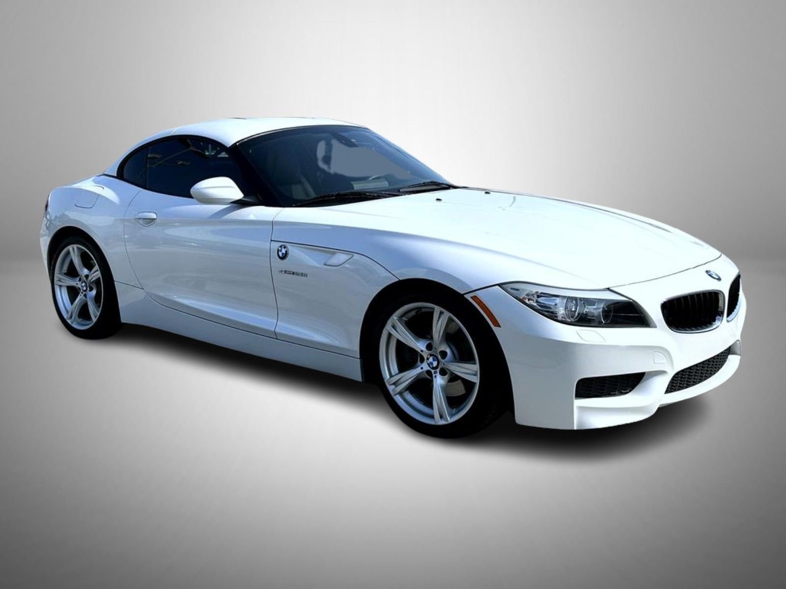 Used 2013 White BMW sDrive28i image 3